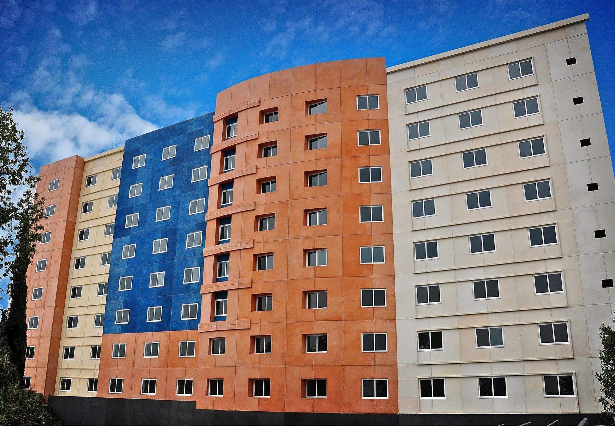 Hotel Courtyard Toluca Tollocan Exterior foto